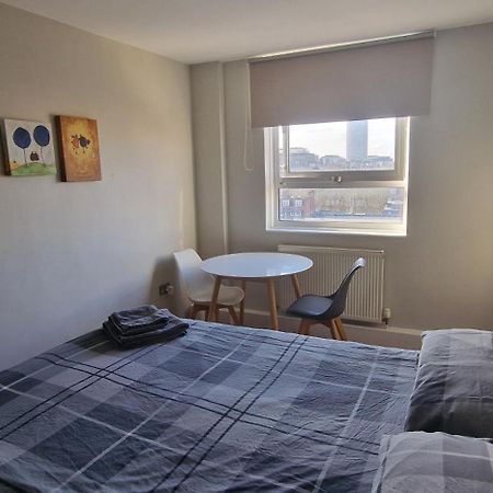 Beautiful 3-Bedroom Flat With Stunning Views London Bagian luar foto